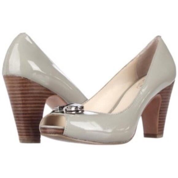 Coach Helaine Patent Peep Toe Pump Wooden Stacked - Picture 5 of 12